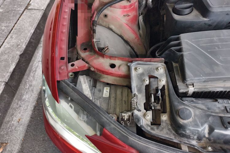 Used BMW 3 Series 2013 320i Sport Edition Engine Bay Right