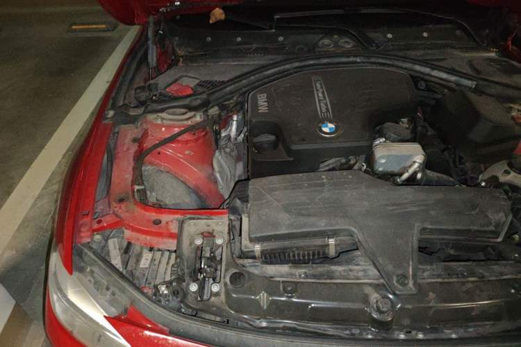 Used BMW 3 Series 2013 320Li Fashion Model Engine Bay Right