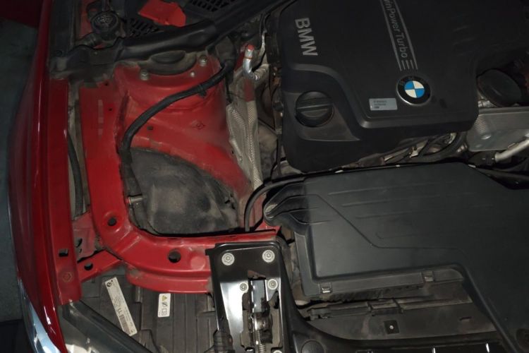 Used BMW 3 Series 2013 328i Sport Design Package Engine Bay Right