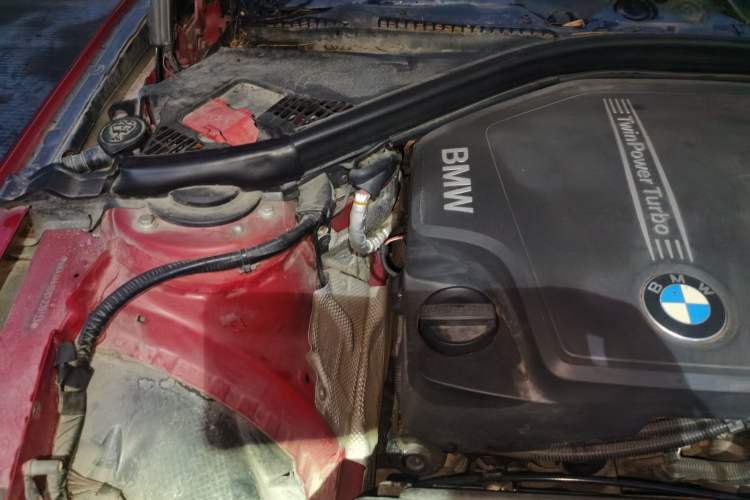Used BMW 3 Series 2013 328i Sport Design Package Engine Bay Right