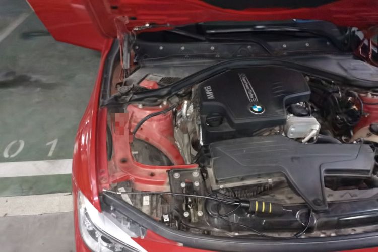 Used BMW 3 Series 2013 320Li Fashion Model Engine Bay Right