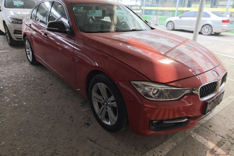 Used BMW 3 Series 2013 320i Sport Design Package Front Right 45 Deg