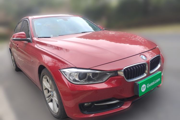 Used BMW 3 Series 2013 320i Sport Design Package Front Right 45 Deg
