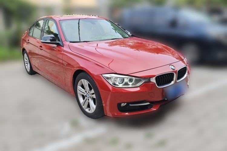 Used BMW 3 Series 2013 Facelifted 328i Sport Design Package Front Right 45 Deg