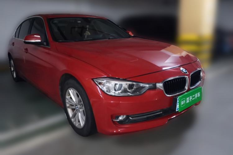 Used BMW 3 Series 2013 320Li Fashion Model Front Right 45 Deg