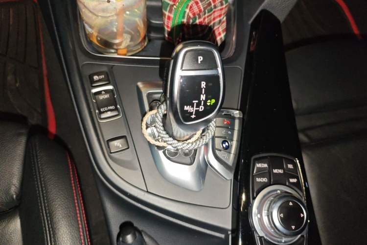 Used BMW 3 Series 2013 328i Sport Design Package Gear Lever
