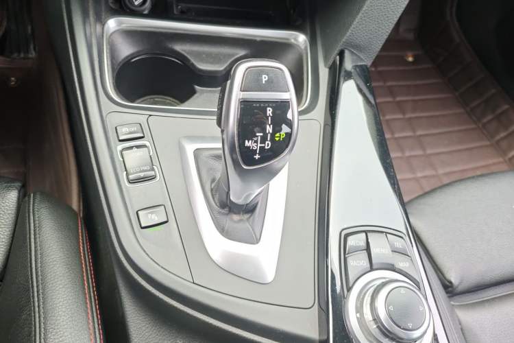 Used BMW 3 Series 2013 Facelifted 328i Sport Design Package Gear Lever