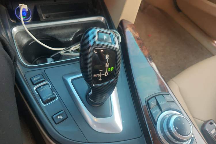 Used BMW 3 Series 2013 320Li Fashion Model Gear Lever