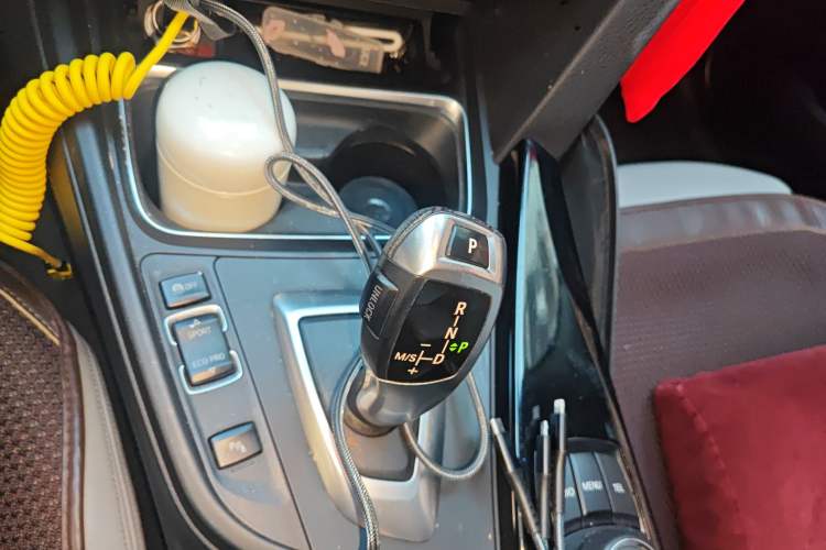 Used BMW 3 Series 2013 316i Sport Design Package Gear Lever
