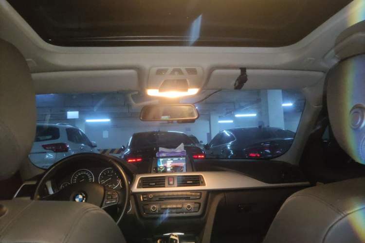 Used BMW 3 Series 2013 316i Active Edition Headliner