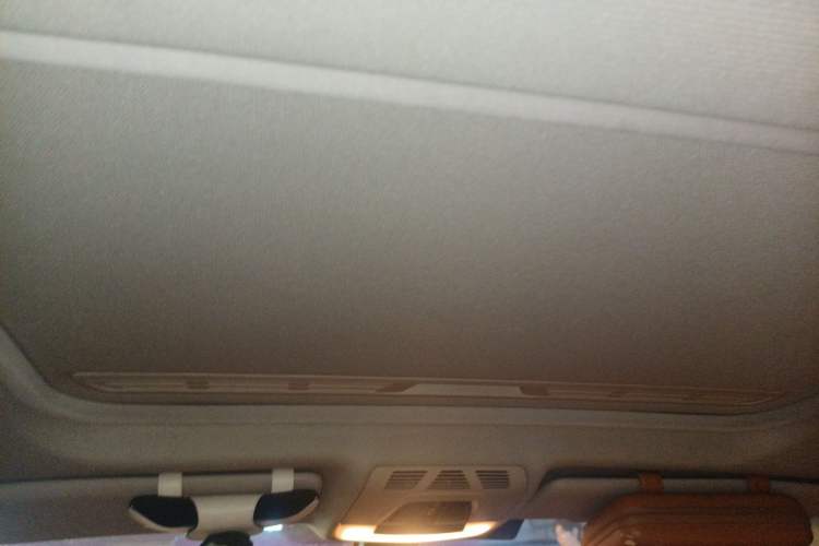 Used BMW 3 Series 2013 320i Sport Edition Headliner