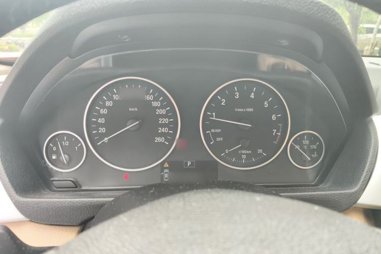 Used BMW 3 Series 2013 320i Sport Edition Instrument Cluster