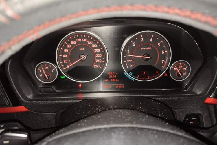 Used BMW 3 Series 2013 320i Sport Edition Instrument Cluster