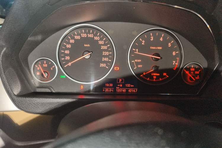Used BMW 3 Series 2013 320i Sport Edition Instrument Cluster