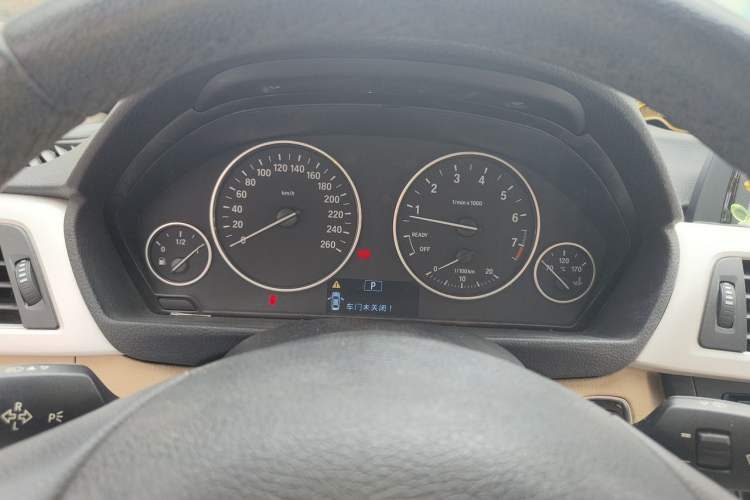 Used BMW 3 Series 2013 320i Sport Edition Instrument Cluster