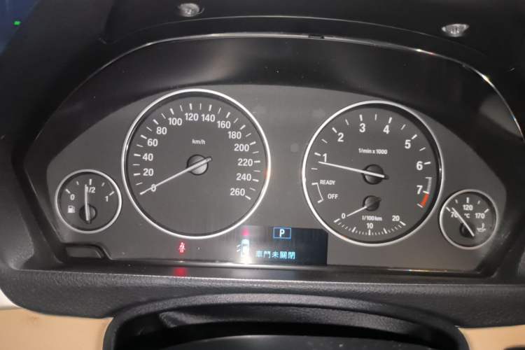 Used BMW 3 Series 2013 320i Sport Edition Instrument Cluster