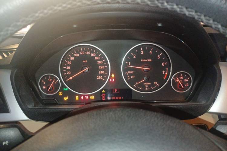 Used BMW 3 Series 2013 320i Sport Edition Instrument Cluster