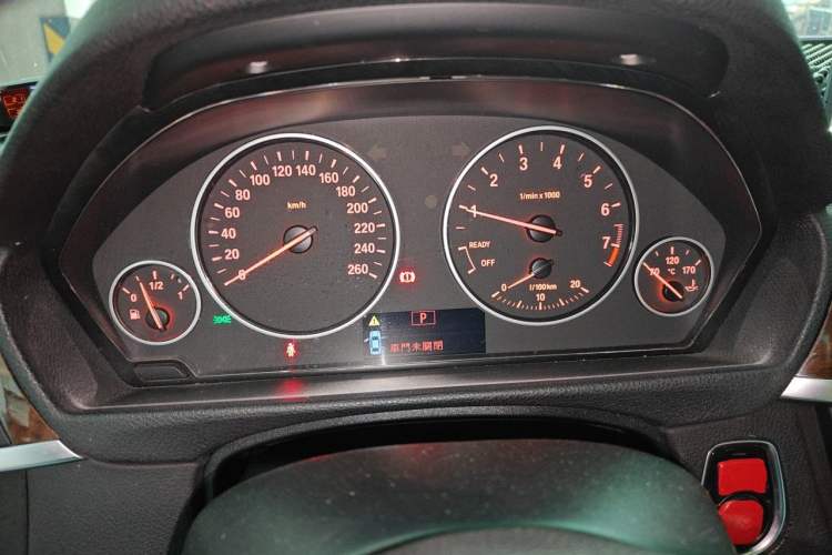 Used BMW 3 Series 2013 320Li Fashion Model Instrument Cluster