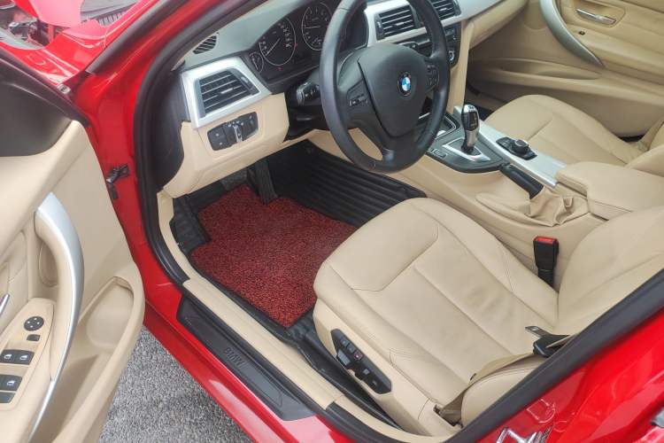 Used BMW 3 Series 2013 320i Sport Edition Left Front Seat