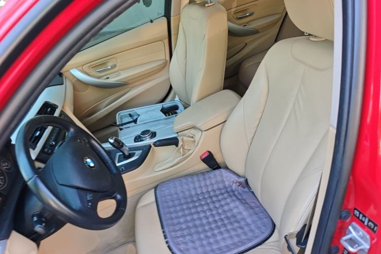 Used BMW 3 Series 2013 320i Active Edition Left Front Seat
