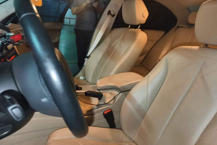 Used BMW 3 Series 2013 320i Sport Edition Left Front Seat
