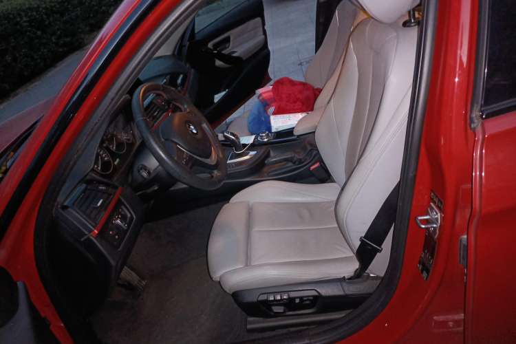 Used BMW 3 Series 2013 320i Sport Design Package Left Front Seat
