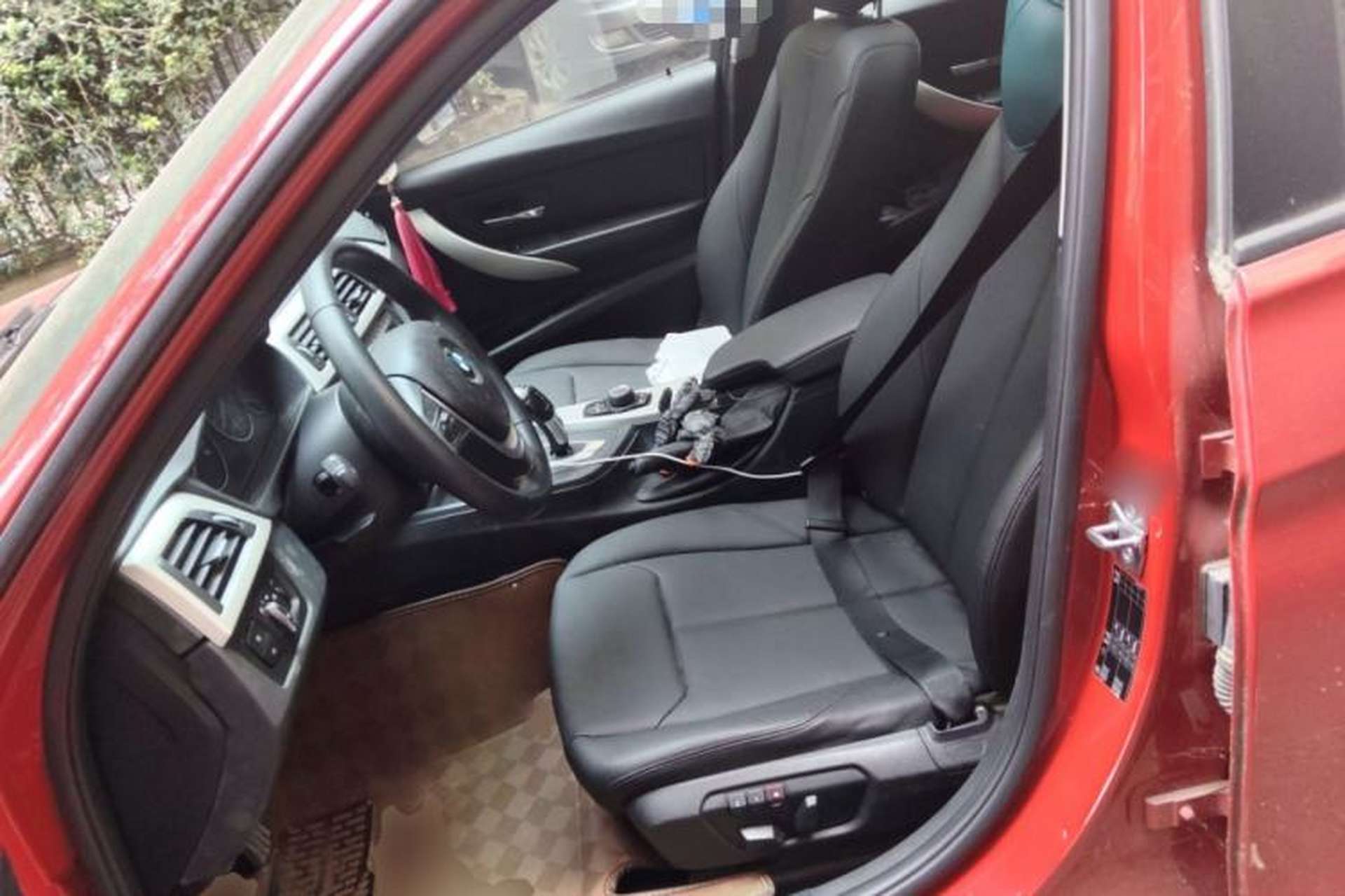 Used BMW 3 Series 2013 320i Sport Touring Edition Left Front Seat