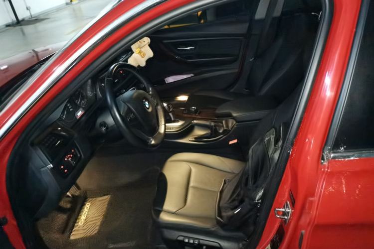 Used BMW 3 Series 2013 320Li Fashion Model Left Front Seat