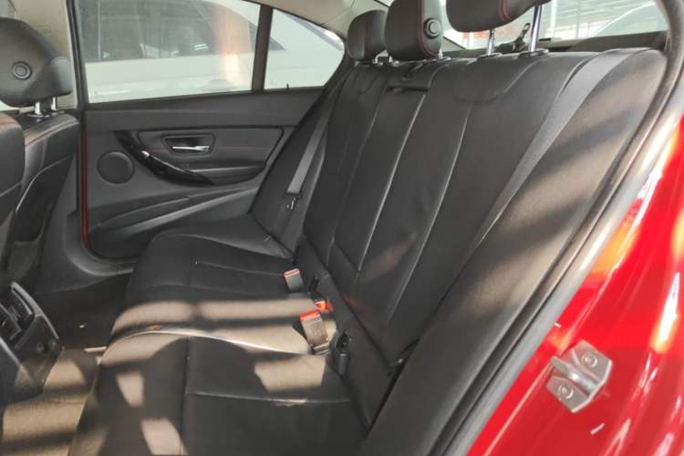 Used BMW 3 Series 2013 320i Sport Design Package Left Rear Seat