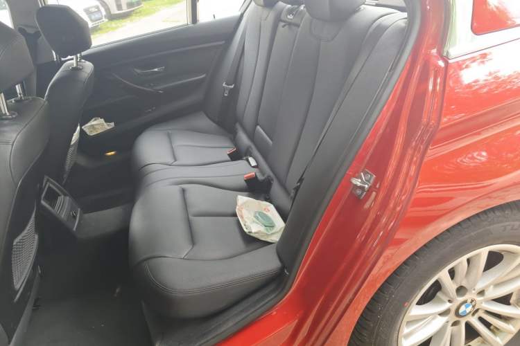 Used BMW 3 Series 2013 320Li Fashion Model Left Rear Seat