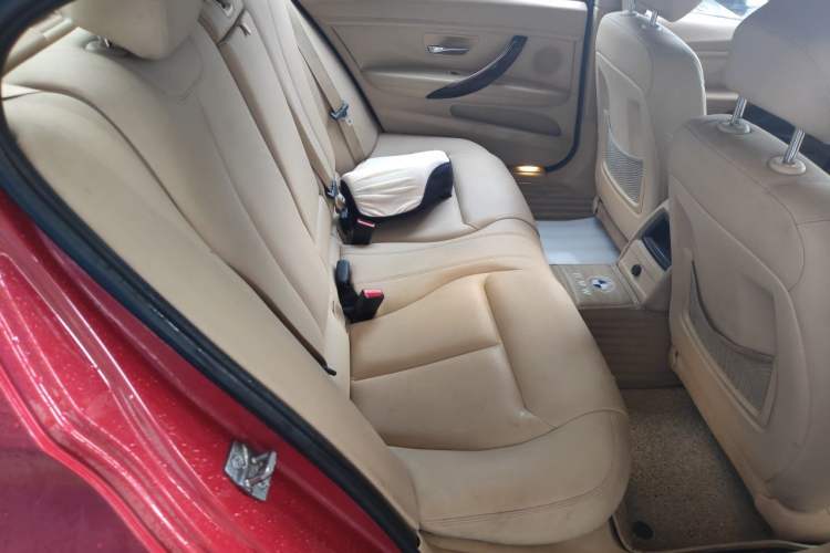 Used BMW 3 Series 2013 320Li Fashion Model Left Rear Seat