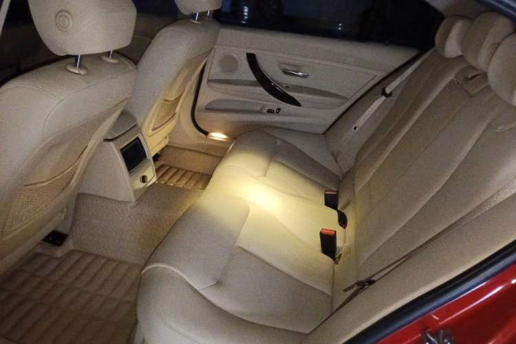 Used BMW 3 Series 2013 320Li Fashion Model Left Rear Seat