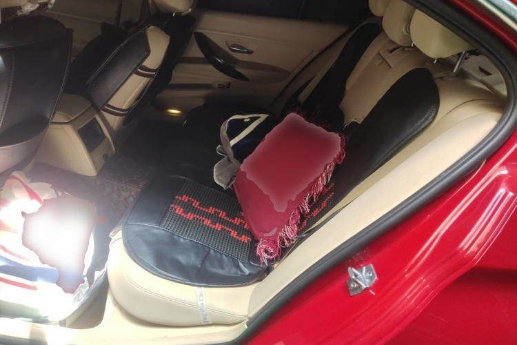 Used BMW 3 Series 2013 320Li Fashion Model Left Rear Seat