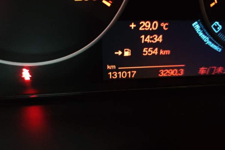 Used BMW 3 Series 2013 328i Sport Design Package Odometer Close Up