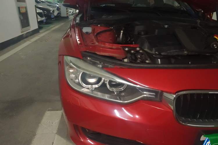 Used BMW 3 Series 2013 320i Sport Edition Right Front Headlight
