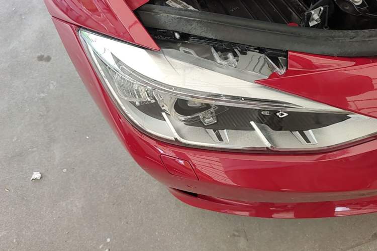 Used BMW 3 Series 2013 320Li Fashion Design Package Right Front Headlight