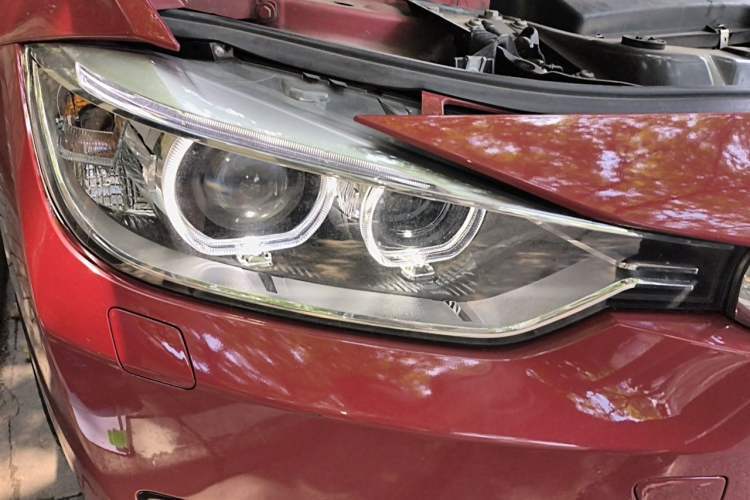 Used BMW 3 Series 2013 320i Sport Design Package Right Front Headlight