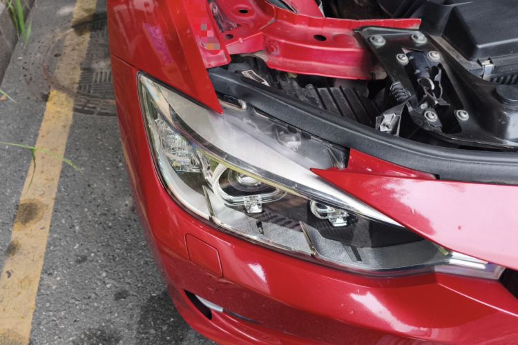 Used BMW 3 Series 2013 Facelift 320Li Fashion Design Package Right Front Headlight