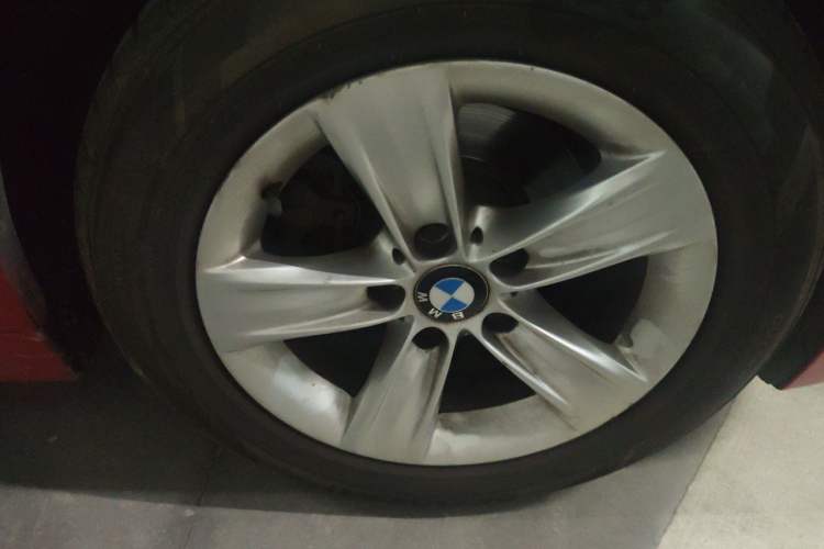 Used BMW 3 Series 2013 320i Sport Edition Right Front Wheel Hub