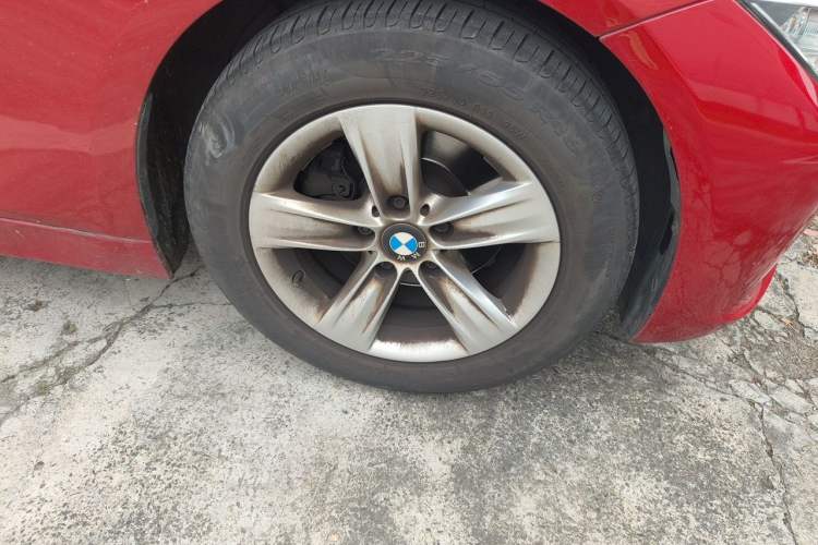 Used BMW 3 Series 2013 320i Sport Edition Right Front Wheel Hub