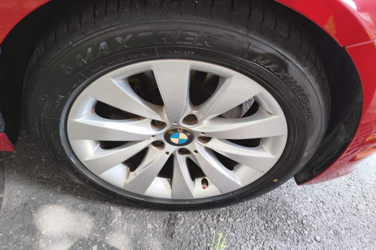 Used BMW 3 Series 2013 Facelift 320Li Fashion Design Package Right Front Wheel Hub