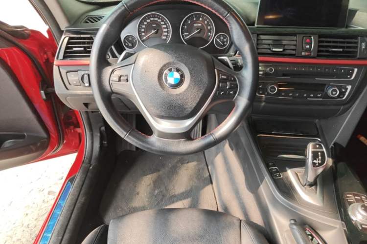 Used BMW 3 Series 2013 320i Sport Design Package Steering Wheel
