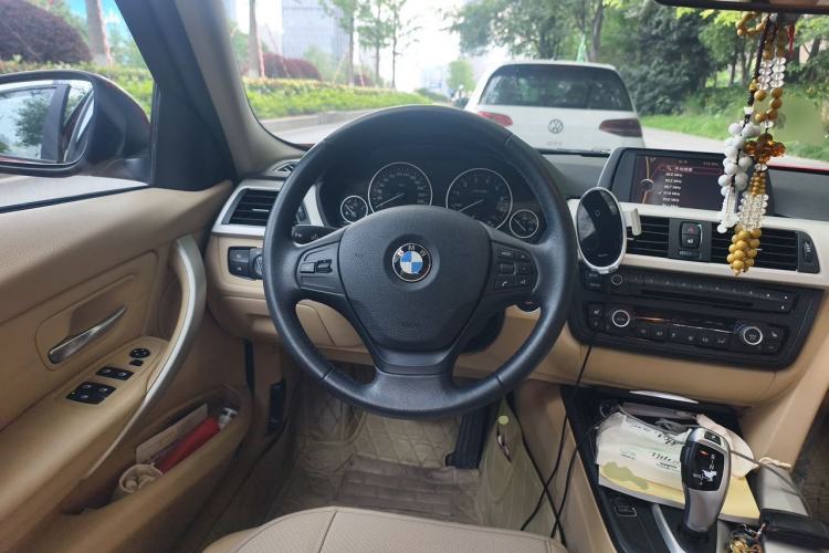 Used BMW 3 Series 2013 320i Sport Edition Steering Wheel