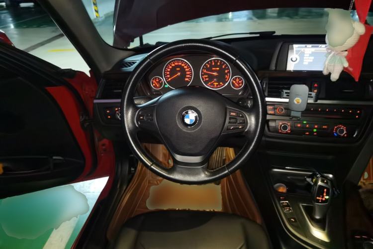 Used BMW 3 Series 2013 320Li Fashion Model Steering Wheel