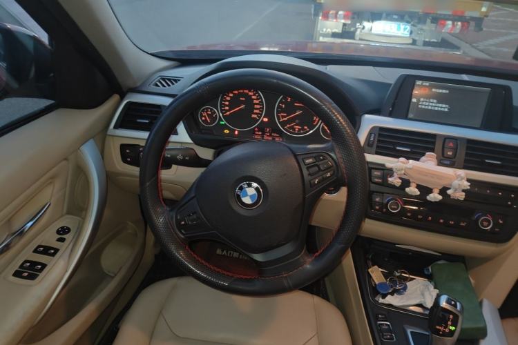 Used BMW 3 Series 2013 320i Sport Edition Steering Wheel