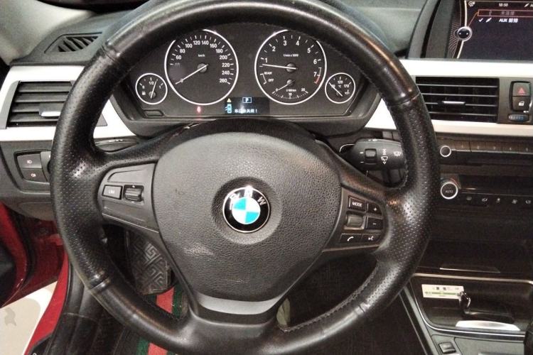 Used BMW 3 Series 2013 320i Sport Edition Steering Wheel
