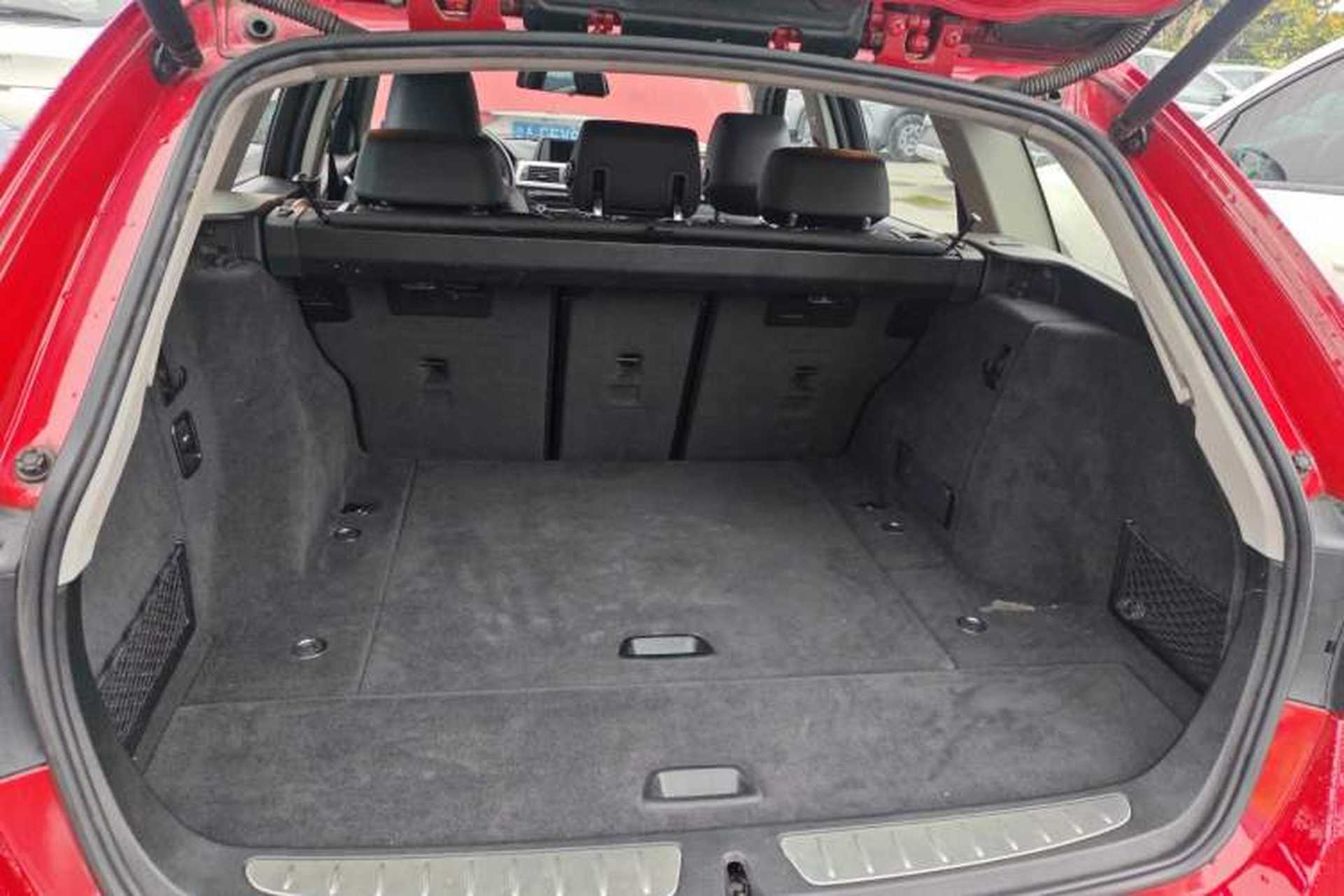 Used BMW 3 Series 2013 320i Sport Touring Edition Trunk