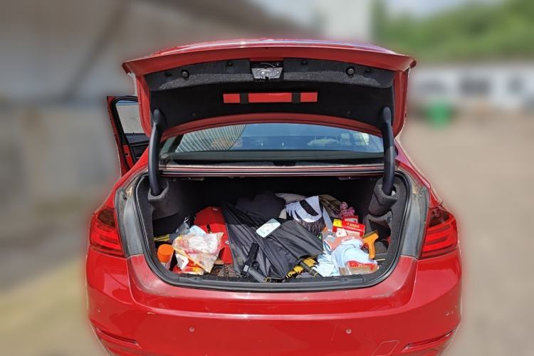 Used BMW 3 Series 2013 320Li Fashion Model Trunk