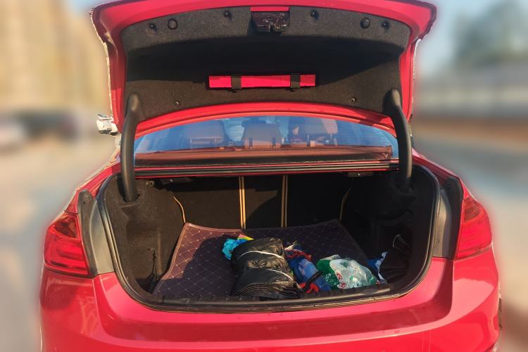 Used BMW 3 Series 2013 320Li Fashion Model Trunk