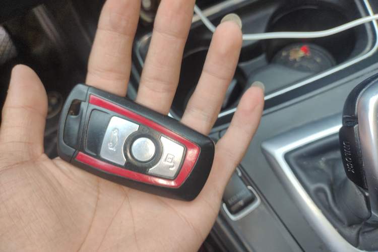 Used BMW 3 Series 2013 320i Sport Design Package Vehicle Key